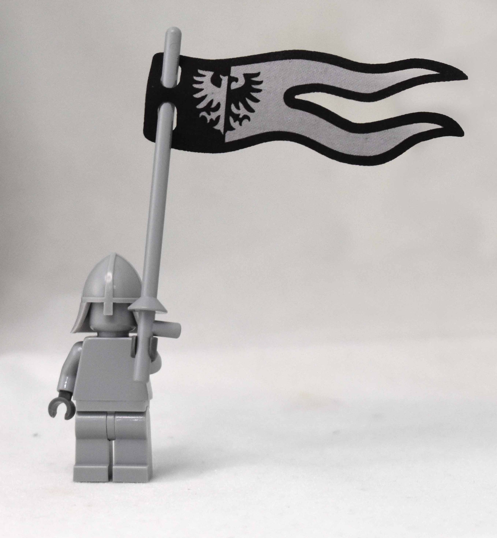 Black Falcon 2 lobe wavy on gray fabric